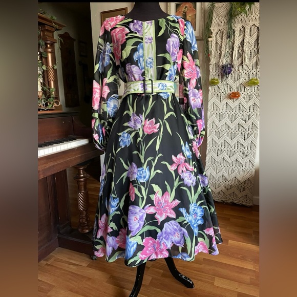 Vintage floral dress - Picture 7 of 11